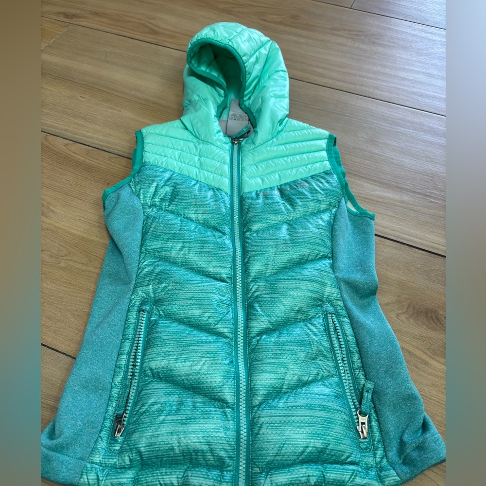Kids hooded zipper vest perfect condition